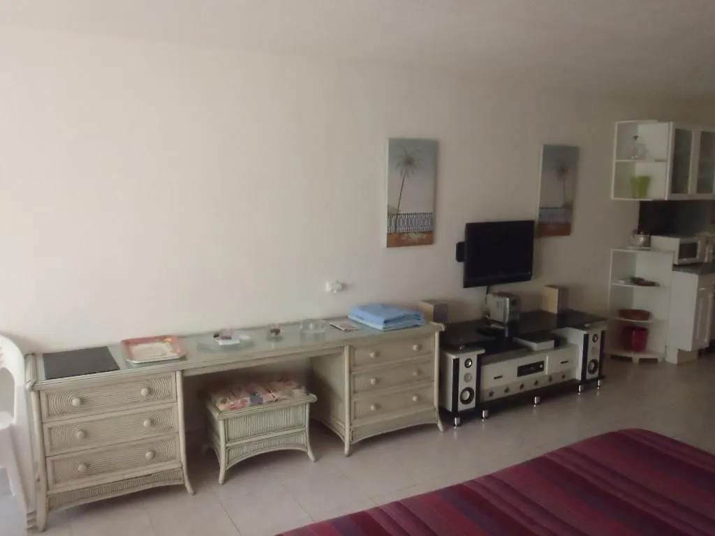 Studio 27 Orient Bay